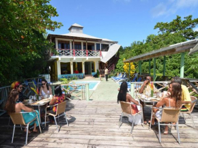  Bay View Eco Resort & Spa  Порт-Антонио